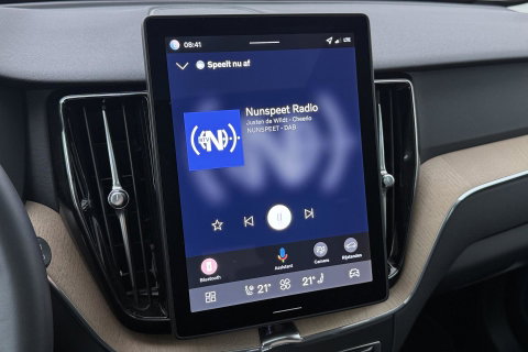 Volvo XC60 T8 Plug-in hybrid Plus Dark | ACC | Harman/Kardon | Panoramadak | Head-Up | Memory | Stoelventilatie
