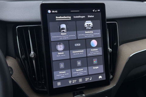 Volvo XC60 T8 Plug-in hybrid Plus Dark | ACC | Harman/Kardon | Panoramadak | Head-Up | Memory | Stoelventilatie