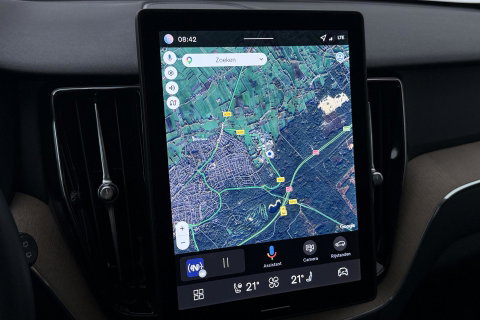 Volvo XC60 T8 Plug-in hybrid Plus Dark | ACC | Harman/Kardon | Panoramadak | Head-Up | Memory | Stoelventilatie