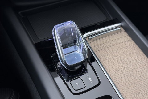 Volvo XC60 T8 Plug-in hybrid Plus Dark | ACC | Harman/Kardon | Panoramadak | Head-Up | Memory | Stoelventilatie