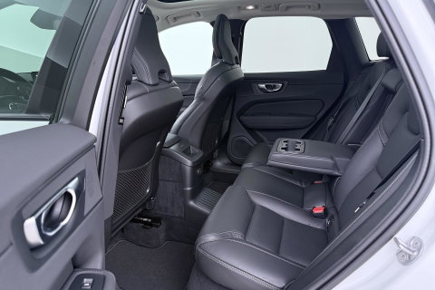 Volvo XC60 T8 Plug-in hybrid Plus Dark | ACC | Harman/Kardon | Panoramadak | Head-Up | Memory | Stoelventilatie