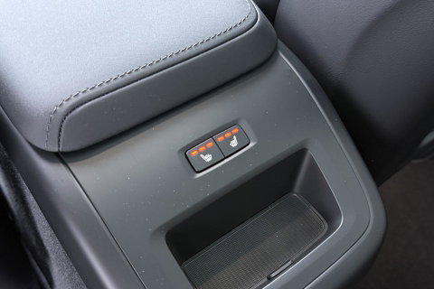 Volvo XC60 T8 Plug-in hybrid Plus Dark | ACC | Harman/Kardon | Panoramadak | Head-Up | Memory | Stoelventilatie