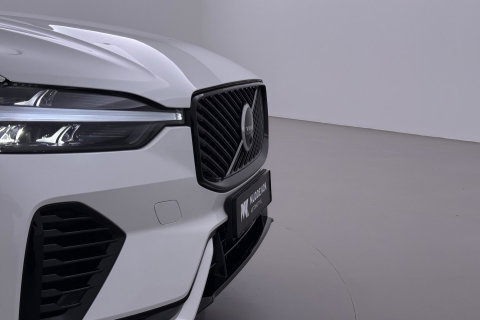 Volvo XC60 T8 Plug-in hybrid Plus Dark | ACC | Harman/Kardon | Panoramadak | Head-Up | Memory | Stoelventilatie