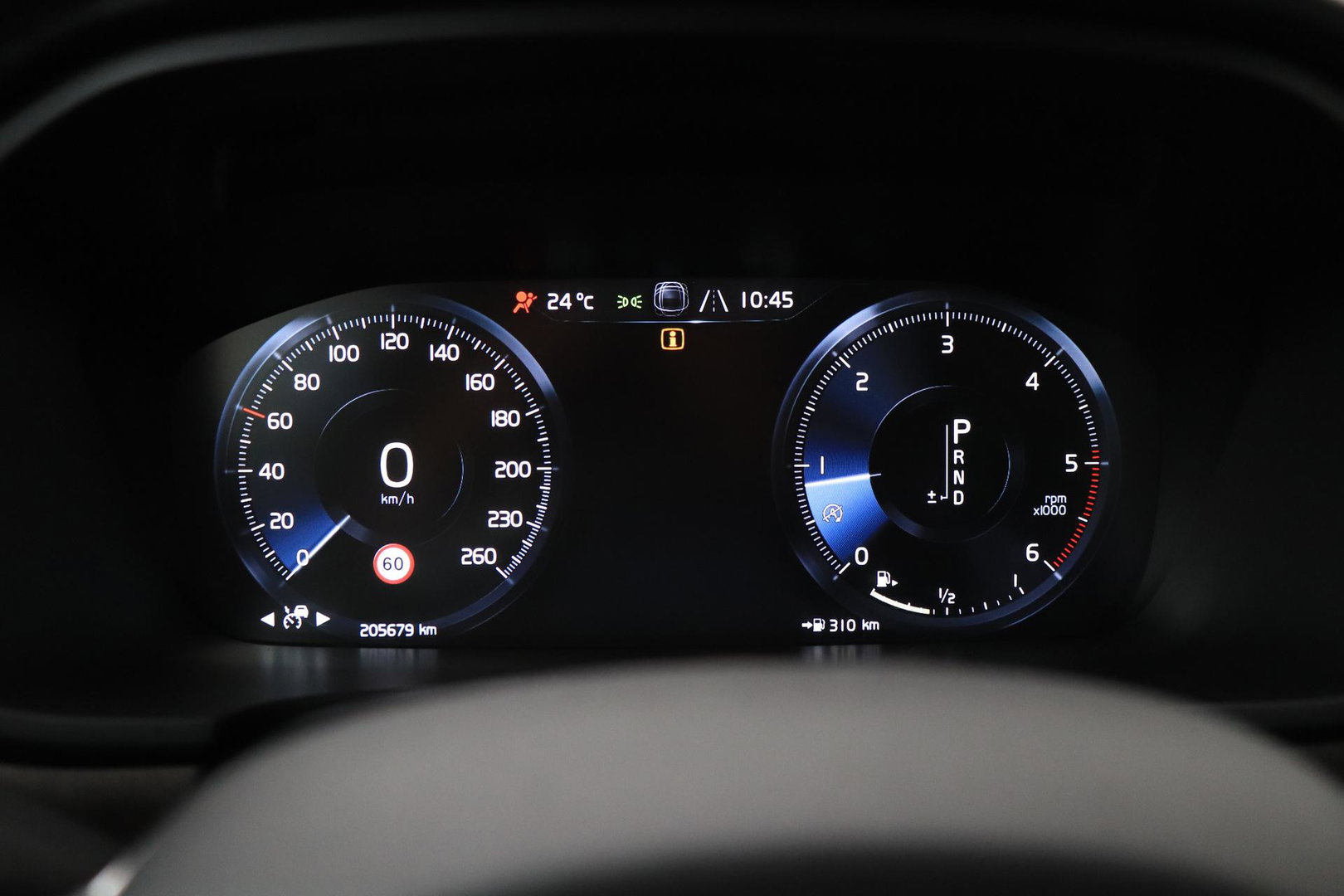 Volvo V90 Cross Country 2.0 D5 Pro | AWD | ACC | Panoramadak | 360° Camera | BLIS | Trekhaak | 21 Inch
