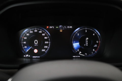 Volvo V90 Cross Country 2.0 D5 Pro | AWD | ACC | Panoramadak | 360° Camera | BLIS | Trekhaak | 21 Inch