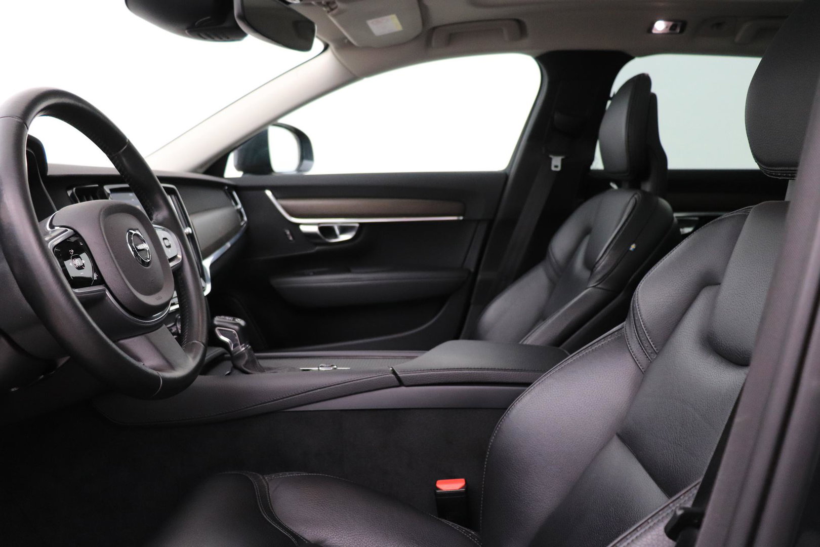 Volvo V90 Cross Country 2.0 D5 Pro | AWD | ACC | Panoramadak | 360° Camera | BLIS | Trekhaak | 21 Inch