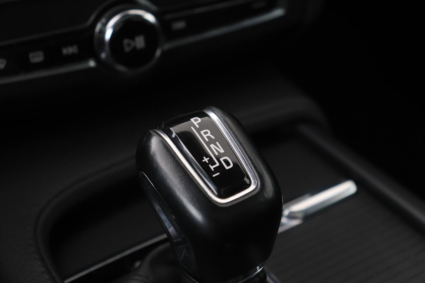Volvo V90 Cross Country 2.0 D5 Pro | AWD | ACC | Panoramadak | 360° Camera | BLIS | Trekhaak | 21 Inch