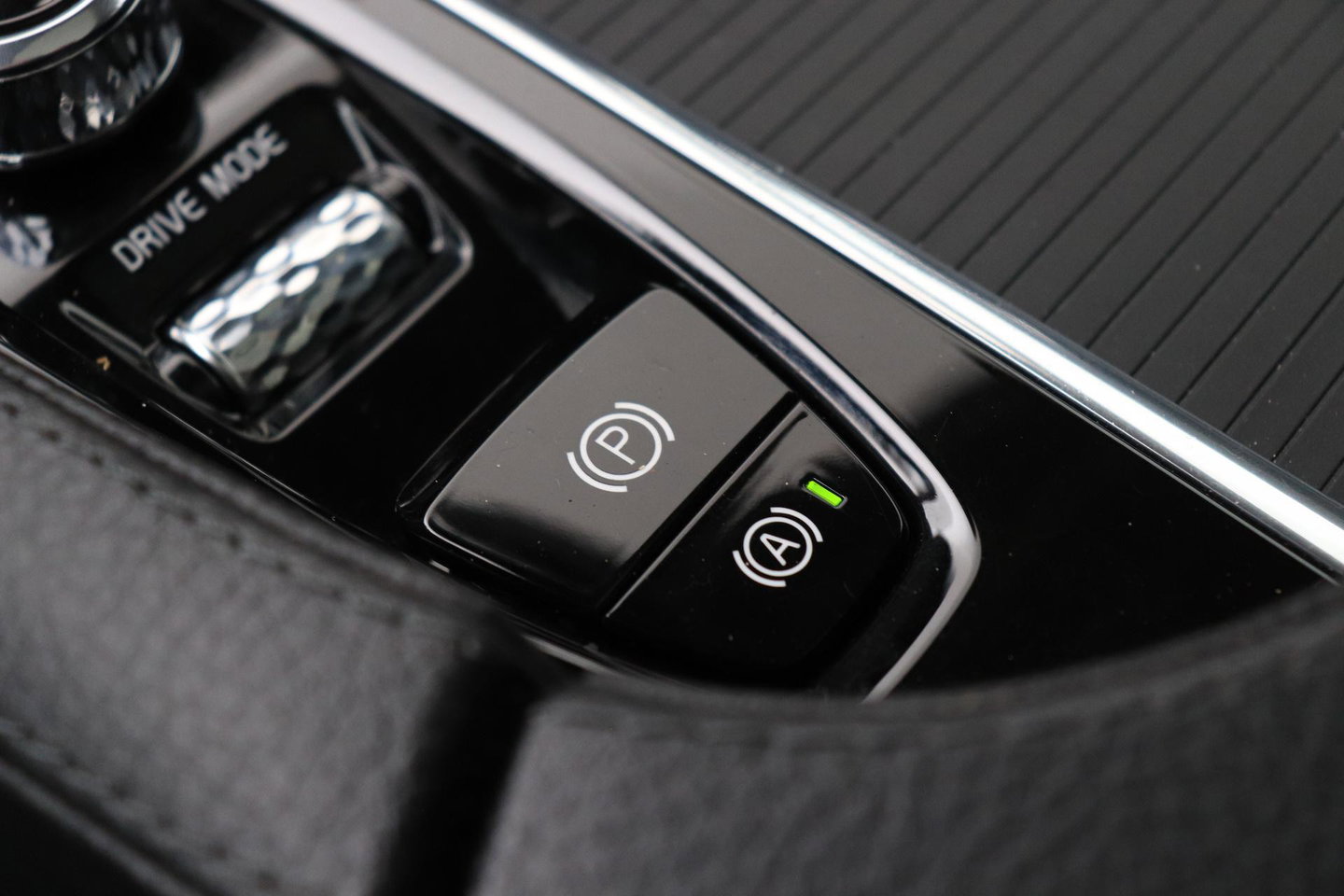 Volvo V90 Cross Country 2.0 D5 Pro | AWD | ACC | Panoramadak | 360° Camera | BLIS | Trekhaak | 21 Inch