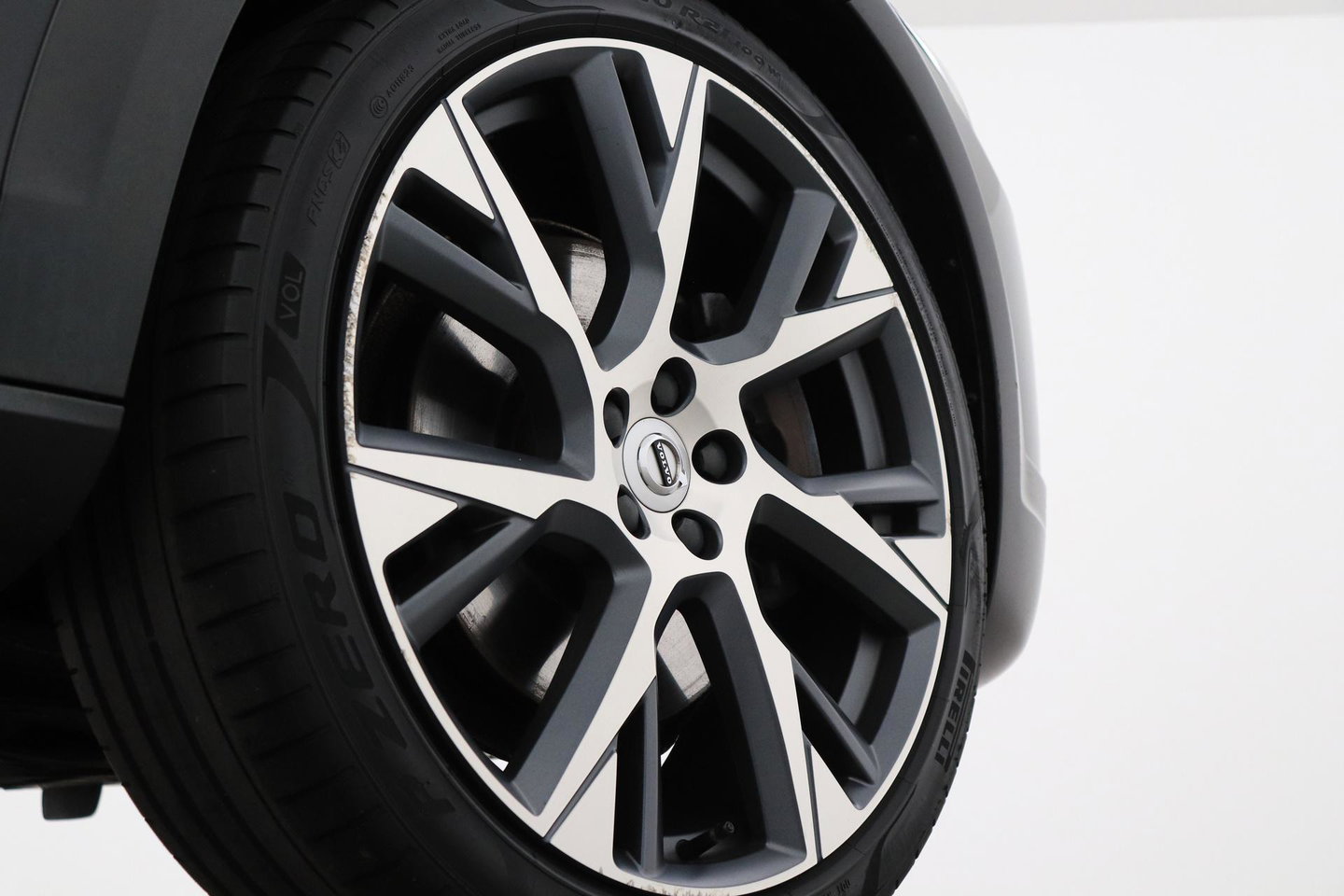 Volvo V90 Cross Country 2.0 D5 Pro | AWD | ACC | Panoramadak | 360° Camera | BLIS | Trekhaak | 21 Inch