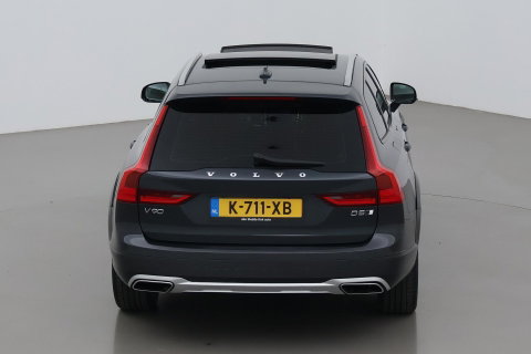 Volvo V90 Cross Country 2.0 D5 Pro | AWD | ACC | Panoramadak | 360° Camera | BLIS | Trekhaak | 21 Inch