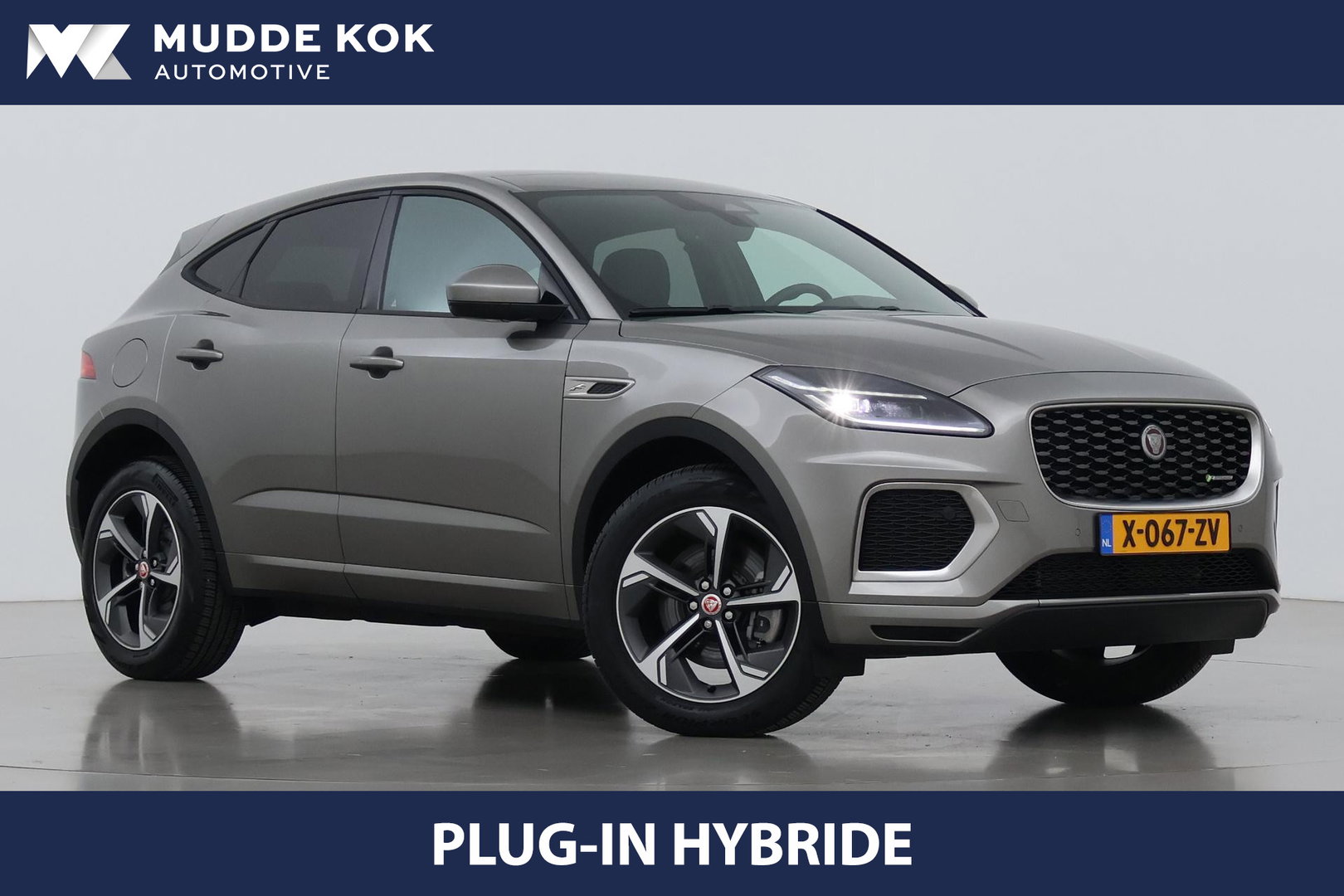 Jaguar E-PACE P300e R-Dynamic SE | Panoramadak | ACC | BLIS | Trekhaak | Getint Glas | Meridian Sound