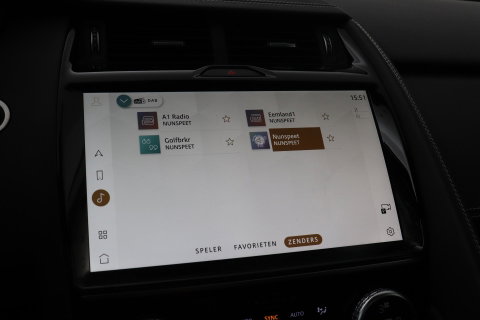Jaguar E-PACE P300e R-Dynamic SE | Panoramadak | ACC | BLIS | Trekhaak | Getint Glas | Meridian Sound