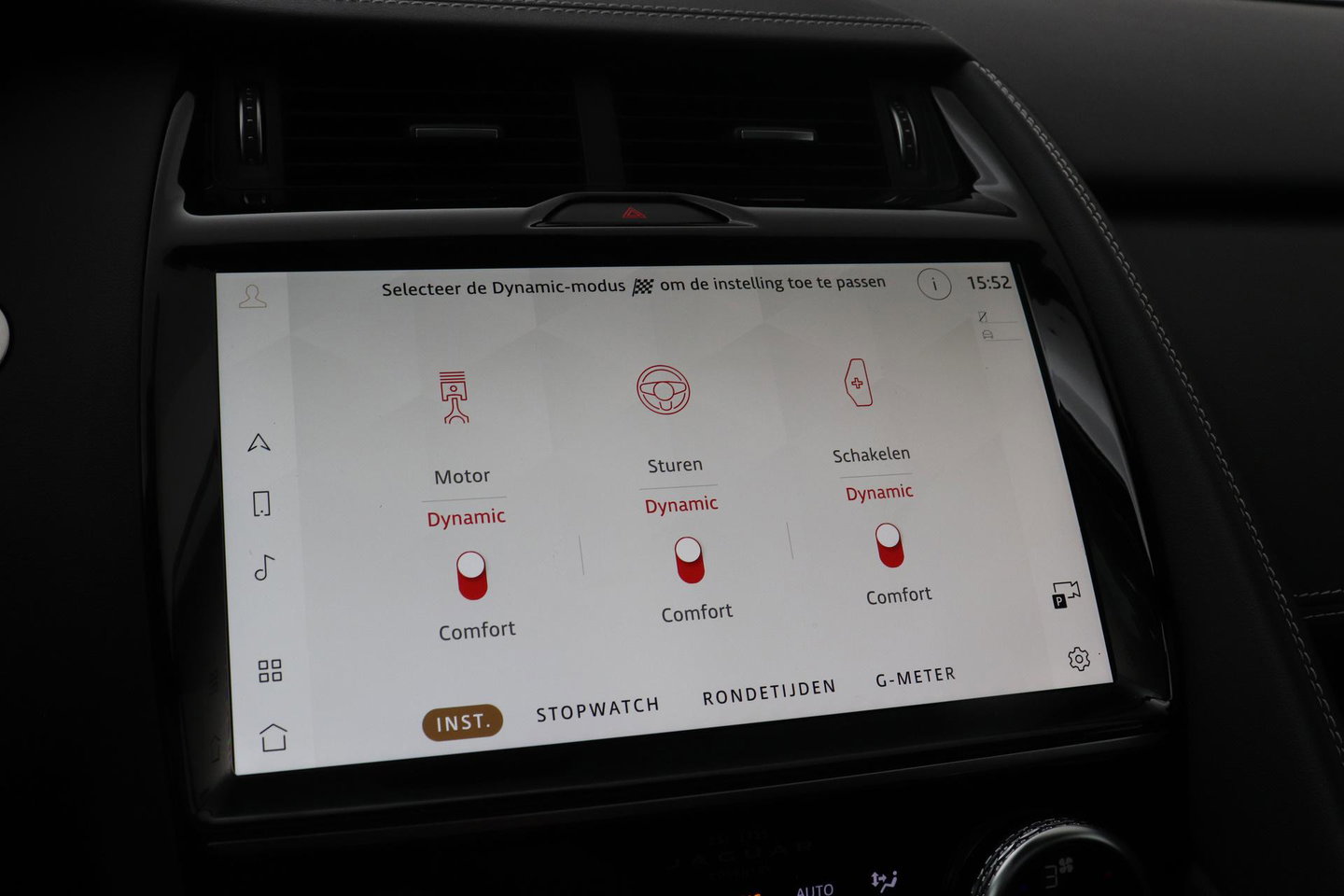 Jaguar E-PACE P300e R-Dynamic SE | Panoramadak | ACC | BLIS | Trekhaak | Getint Glas | Meridian Sound