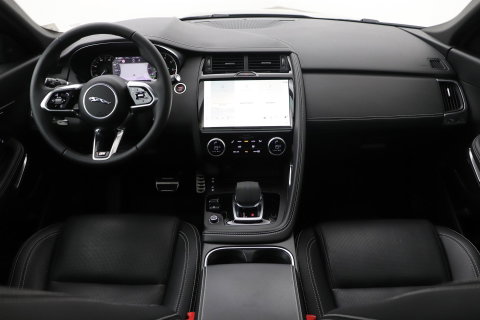 Jaguar E-PACE P300e R-Dynamic SE | Panoramadak | ACC | BLIS | Trekhaak | Getint Glas | Meridian Sound