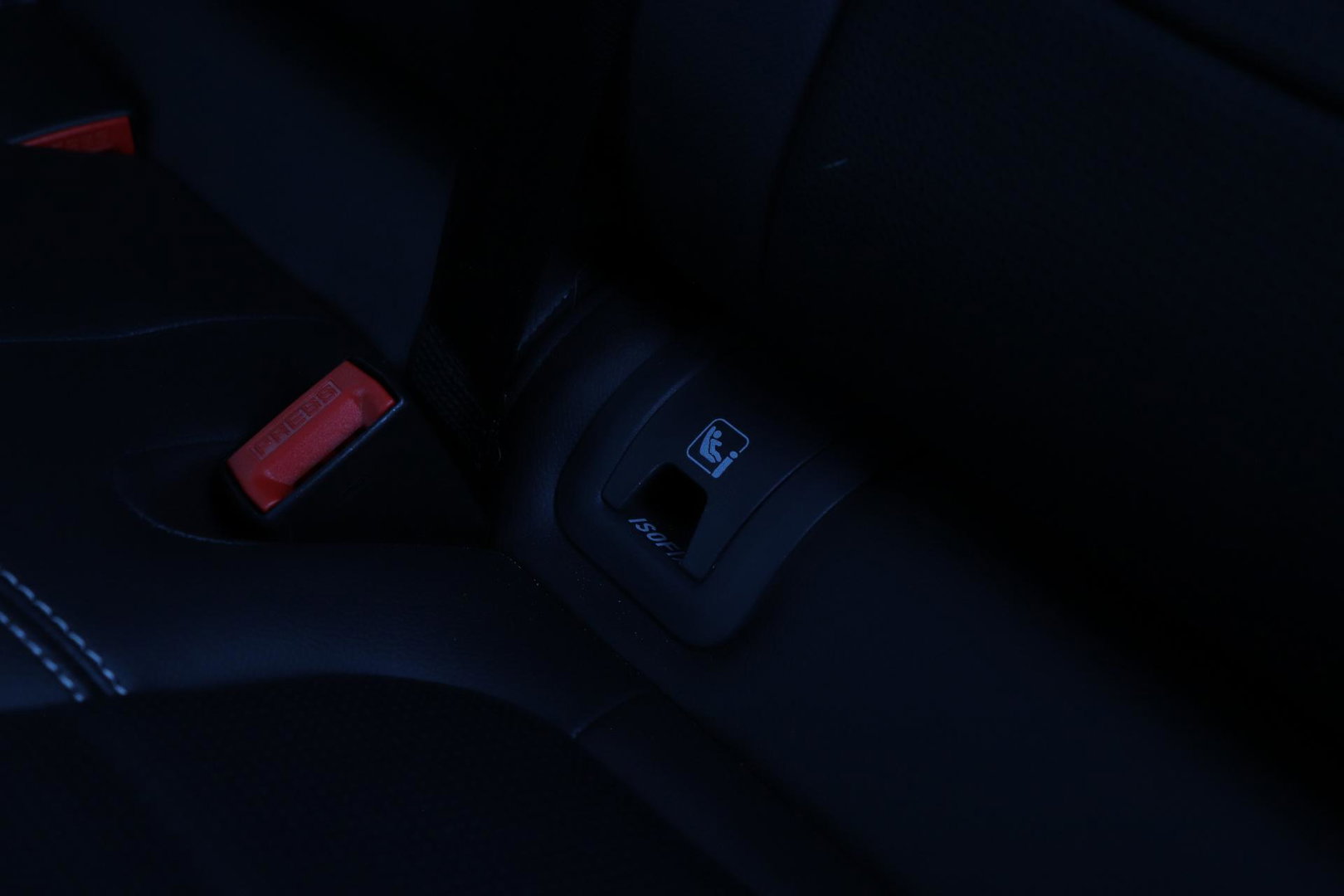 Jaguar E-PACE P300e R-Dynamic SE | Panoramadak | ACC | BLIS | Trekhaak | Getint Glas | Meridian Sound