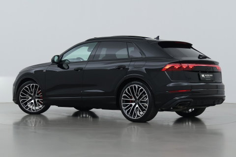 Audi Q8 60 TFSI e quattro Pro Line S Competition | Luchtvering | Trekhaak | Soft-Close | Panoramadak | B&O | 23 Inch