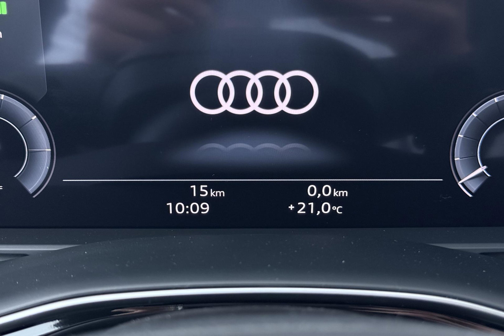 Audi Q8 60 TFSI e quattro Pro Line S Competition | Luchtvering | Trekhaak | Soft-Close | Panoramadak | B&O | 23 Inch