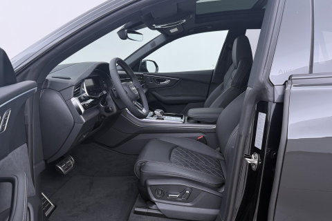 Audi Q8 60 TFSI e quattro Pro Line S Competition | Luchtvering | Trekhaak | Soft-Close | Panoramadak | B&O | 23 Inch