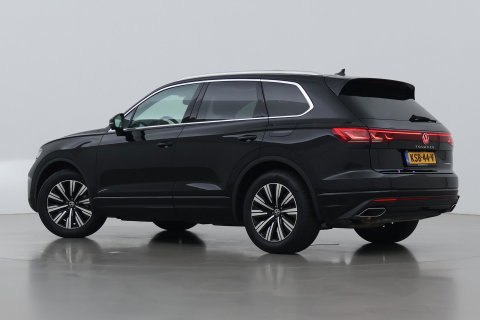 Volkswagen Touareg 3.0 TSi eHybrid 4MOTION Elegance | Luchtvering | Trekhaak | Panoramadak | Head-Up | Massage+Ventilatie | 360 Camera