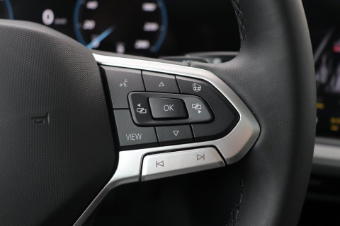 Volkswagen Touareg 3.0 TSi eHybrid 4MOTION Elegance | Luchtvering | Trekhaak | Panoramadak | Head-Up | Massage+Ventilatie | 360 Camera