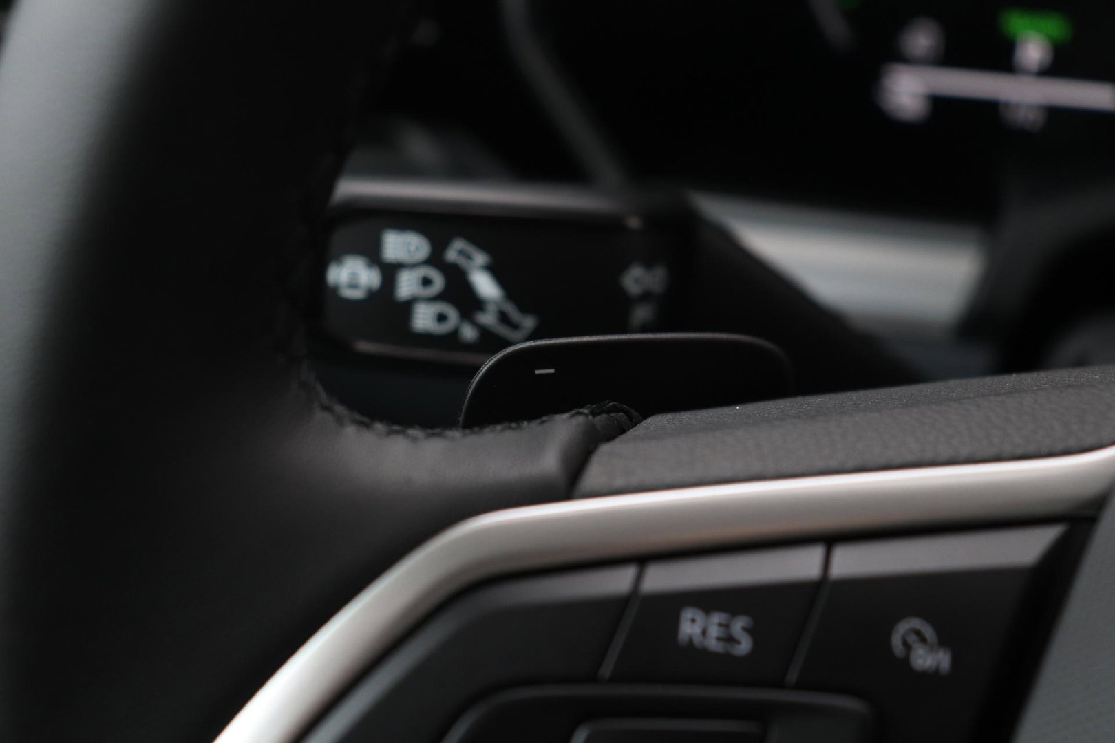 Volkswagen Touareg 3.0 TSi eHybrid 4MOTION Elegance | Luchtvering | Trekhaak | Panoramadak | Head-Up | Massage+Ventilatie | 360 Camera