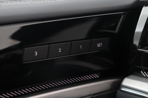 Volkswagen Touareg 3.0 TSi eHybrid 4MOTION Elegance | Luchtvering | Trekhaak | Panoramadak | Head-Up | Massage+Ventilatie | 360 Camera