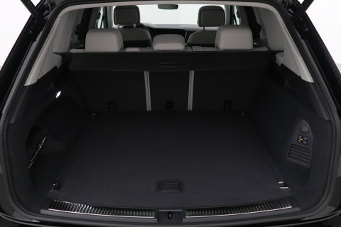 Volkswagen Touareg 3.0 TSi eHybrid 4MOTION Elegance | Luchtvering | Trekhaak | Panoramadak | Head-Up | Massage+Ventilatie | 360 Camera