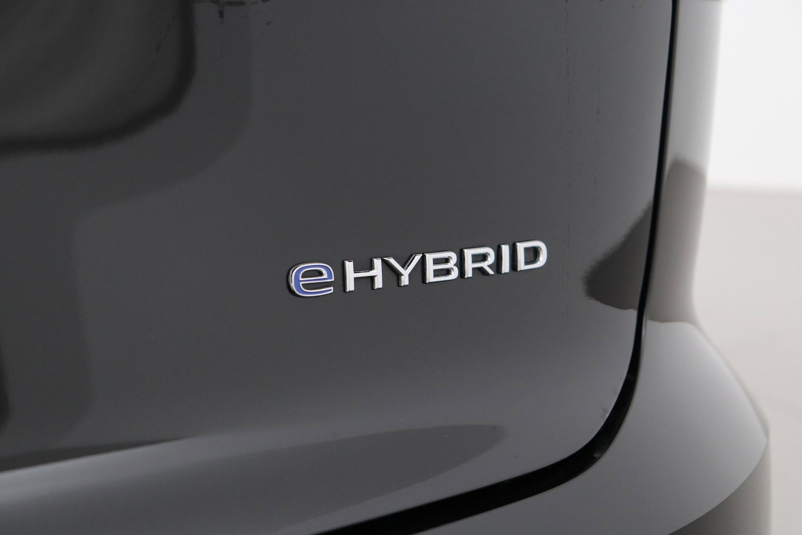 Volkswagen Touareg 3.0 TSi eHybrid 4MOTION Elegance | Luchtvering | Trekhaak | Panoramadak | Head-Up | Massage+Ventilatie | 360 Camera