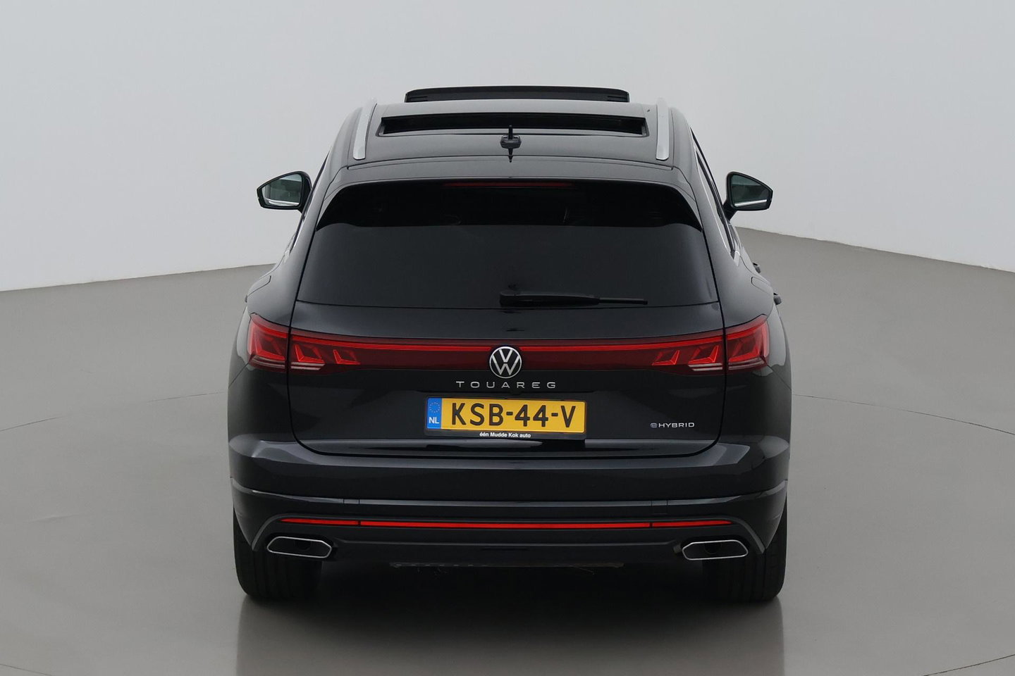 Volkswagen Touareg 3.0 TSi eHybrid 4MOTION Elegance | Luchtvering | Trekhaak | Panoramadak | Head-Up | Massage+Ventilatie | 360 Camera