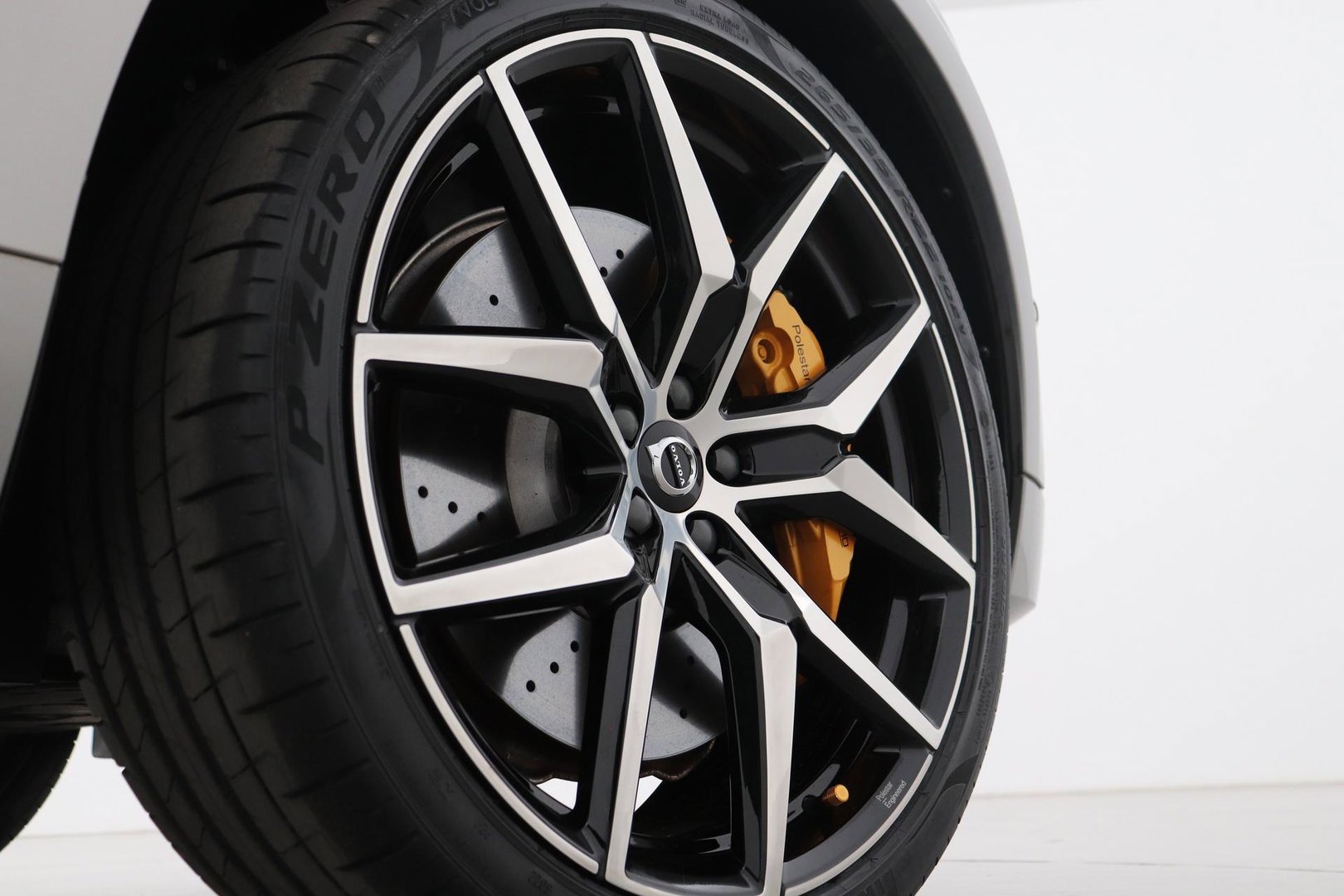 Volvo XC60 T8 Plug-in-hybrid Polestar Engineered | Bowers&Wilkins | 22 Inch | Head-Up | ACC | Panoramadak