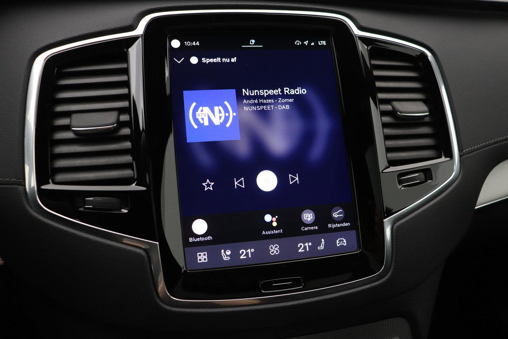 Volvo XC90 B5 AWD Ultimate Dark | GRIJS KENTEKEN | HEICO Sportiv | Luchtvering | Panoramadak | 360° Camera | Head-Up