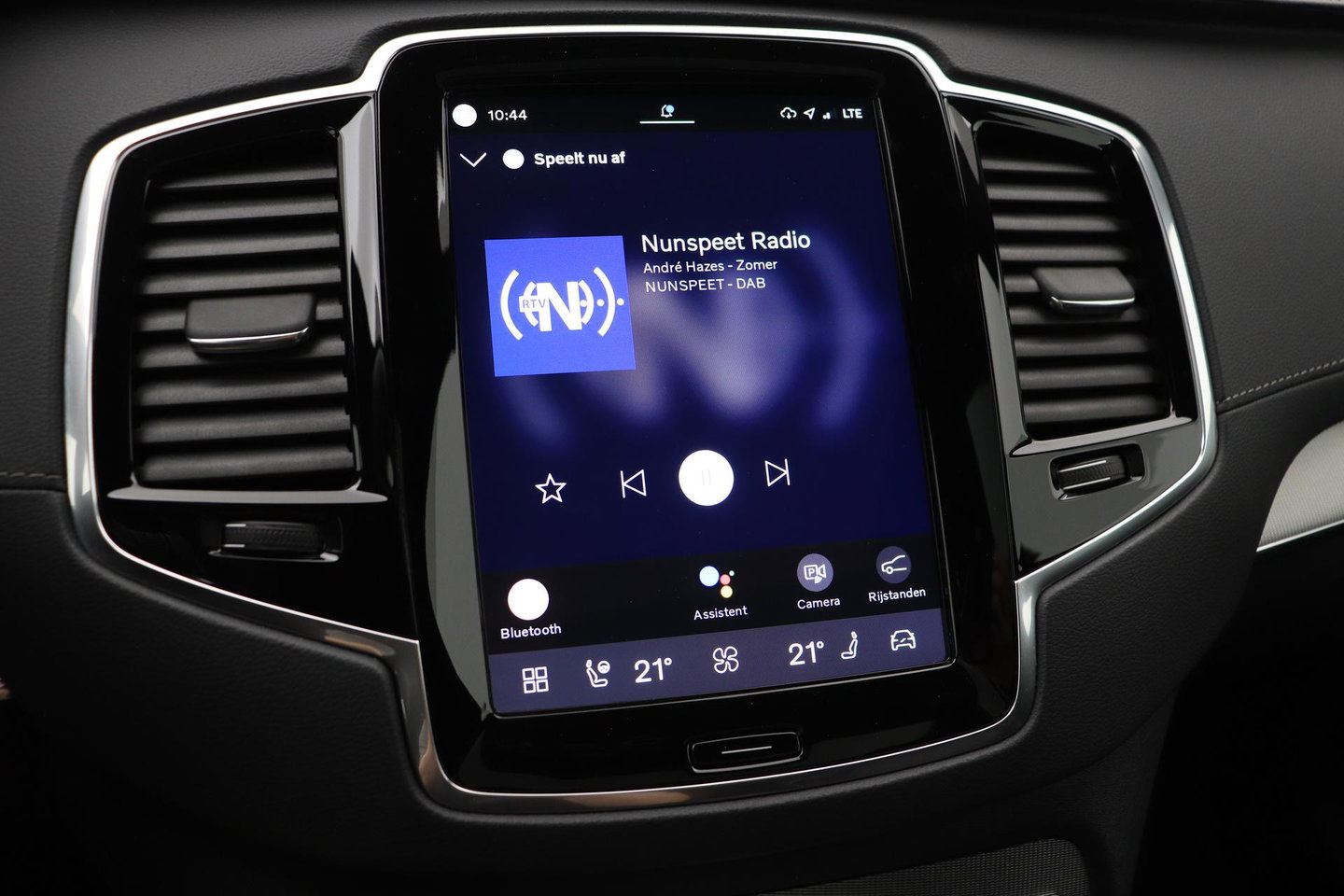 Volvo XC90 B5 AWD Ultimate Dark | GRIJS KENTEKEN | HEICO Sportiv | Luchtvering | Panoramadak | 360° Camera | Head-Up