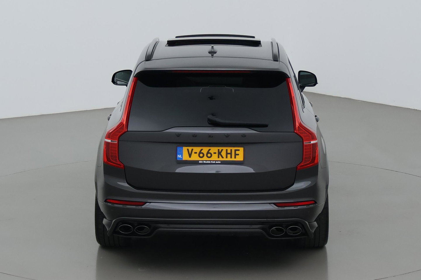 Volvo XC90 B5 AWD Ultimate Dark | GRIJS KENTEKEN | HEICO Sportiv | Luchtvering | Panoramadak | 360° Camera | Head-Up