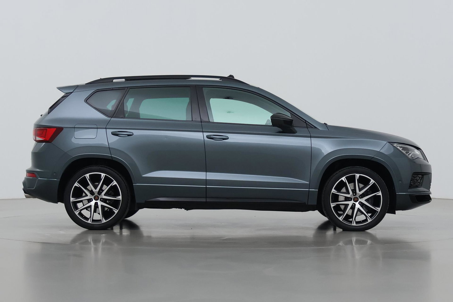 CUPRA Ateca 2.0 TSI 4DRIVE | Panoramadak | Beats Audio | 360 Camera | ACC | Stoelverwarming | 19 Inch