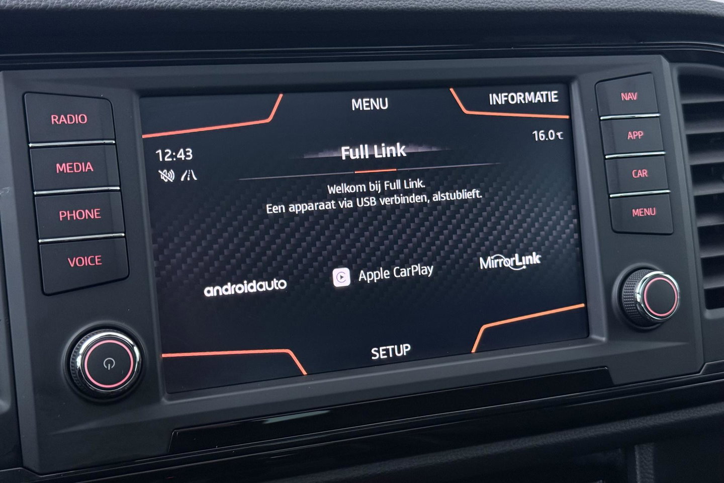 CUPRA Ateca 2.0 TSI 4DRIVE | Panoramadak | Beats Audio | 360 Camera | ACC | Stoelverwarming | 19 Inch