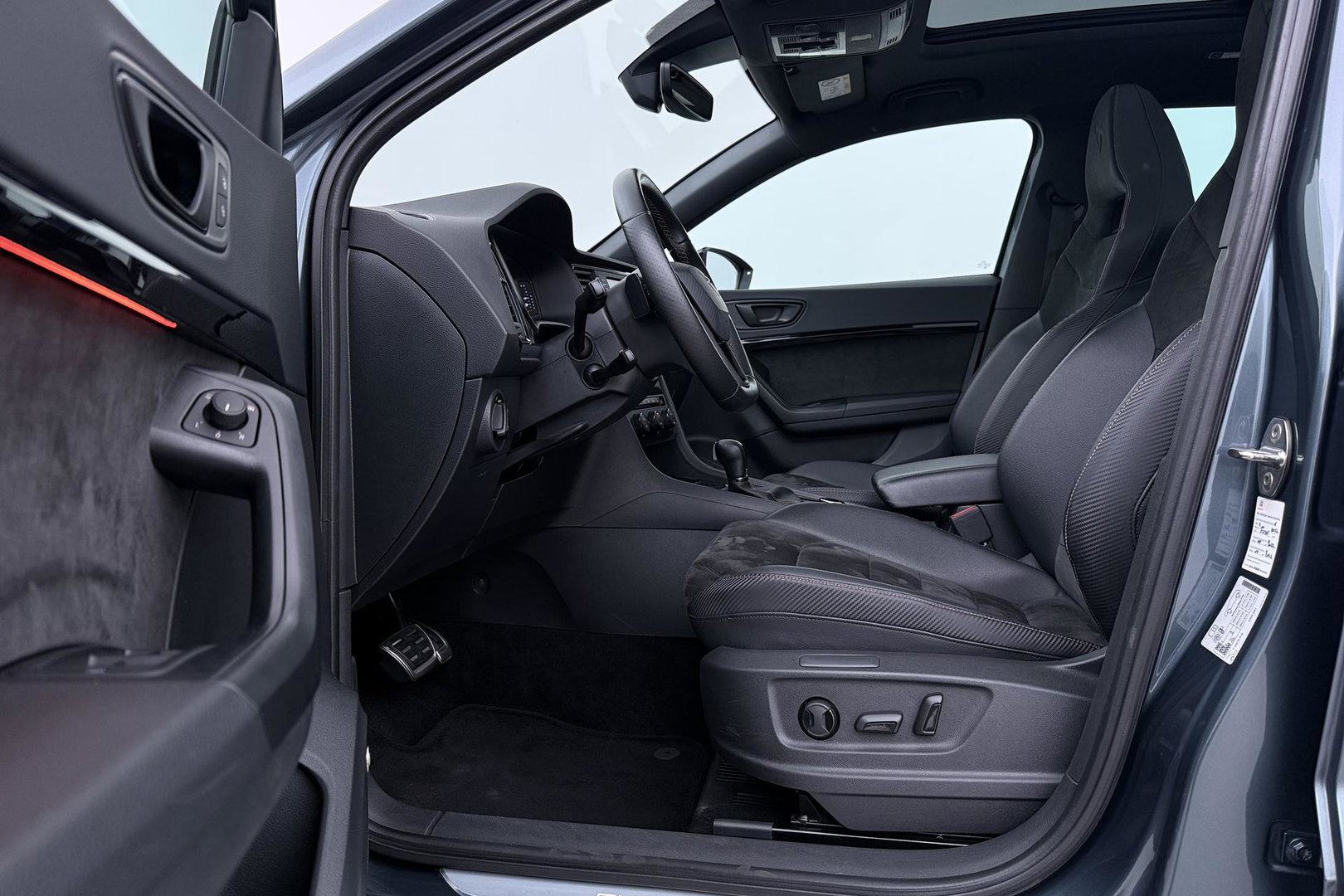 CUPRA Ateca 2.0 TSI 4DRIVE | Panoramadak | Beats Audio | 360 Camera | ACC | Stoelverwarming | 19 Inch