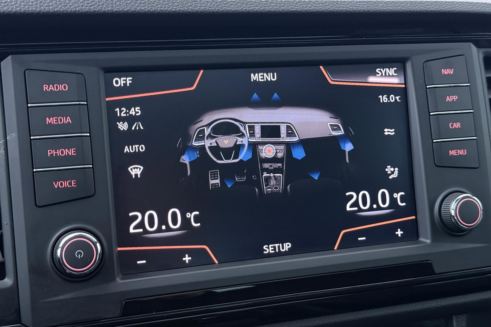 CUPRA Ateca 2.0 TSI 4DRIVE | Panoramadak | Beats Audio | 360 Camera | ACC | Stoelverwarming | 19 Inch