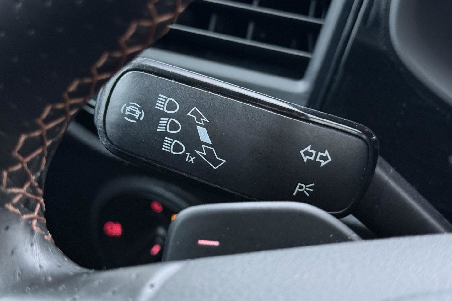 CUPRA Ateca 2.0 TSI 4DRIVE | Panoramadak | Beats Audio | 360 Camera | ACC | Stoelverwarming | 19 Inch