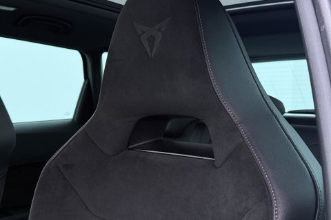 CUPRA Ateca 2.0 TSI 4DRIVE | Panoramadak | Beats Audio | 360 Camera | ACC | Stoelverwarming | 19 Inch