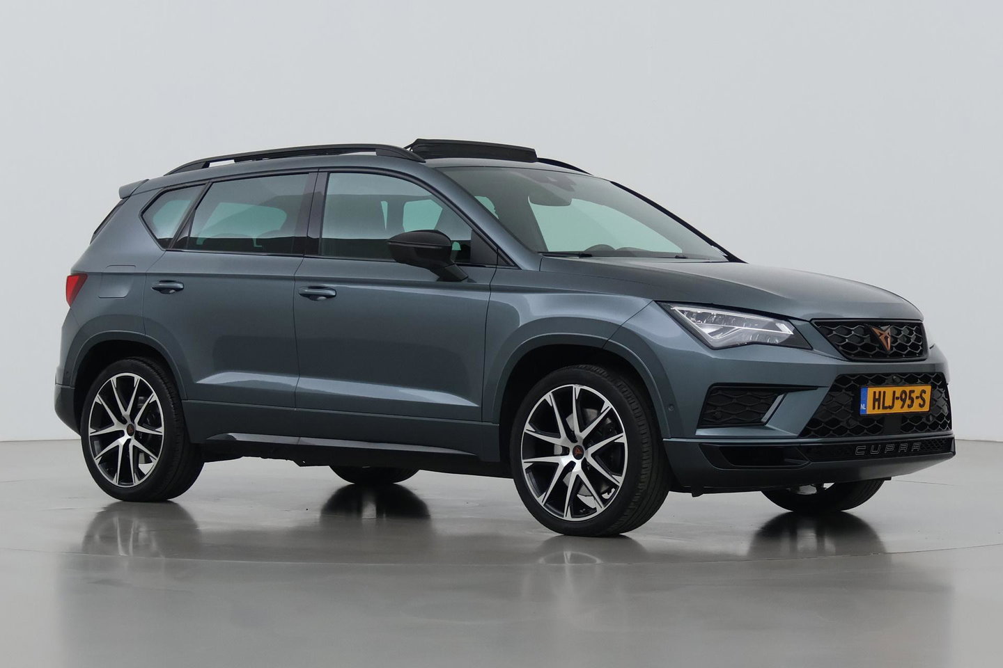 CUPRA Ateca 2.0 TSI 4DRIVE | Panoramadak | Beats Audio | 360 Camera | ACC | Stoelverwarming | 19 Inch