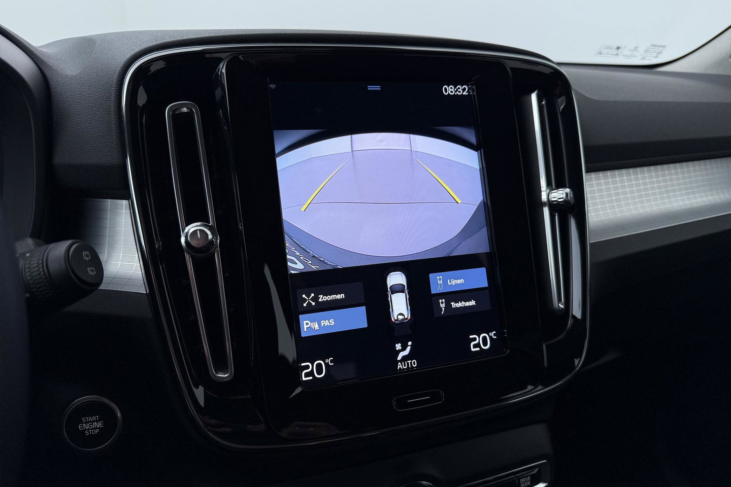 Volvo XC40 1.5 T5 Recharge Inscription | Trekhaak | Keyless Entry | Elektrische Achterklep | CarPlay | Camera | Navigatie | 18 inch
