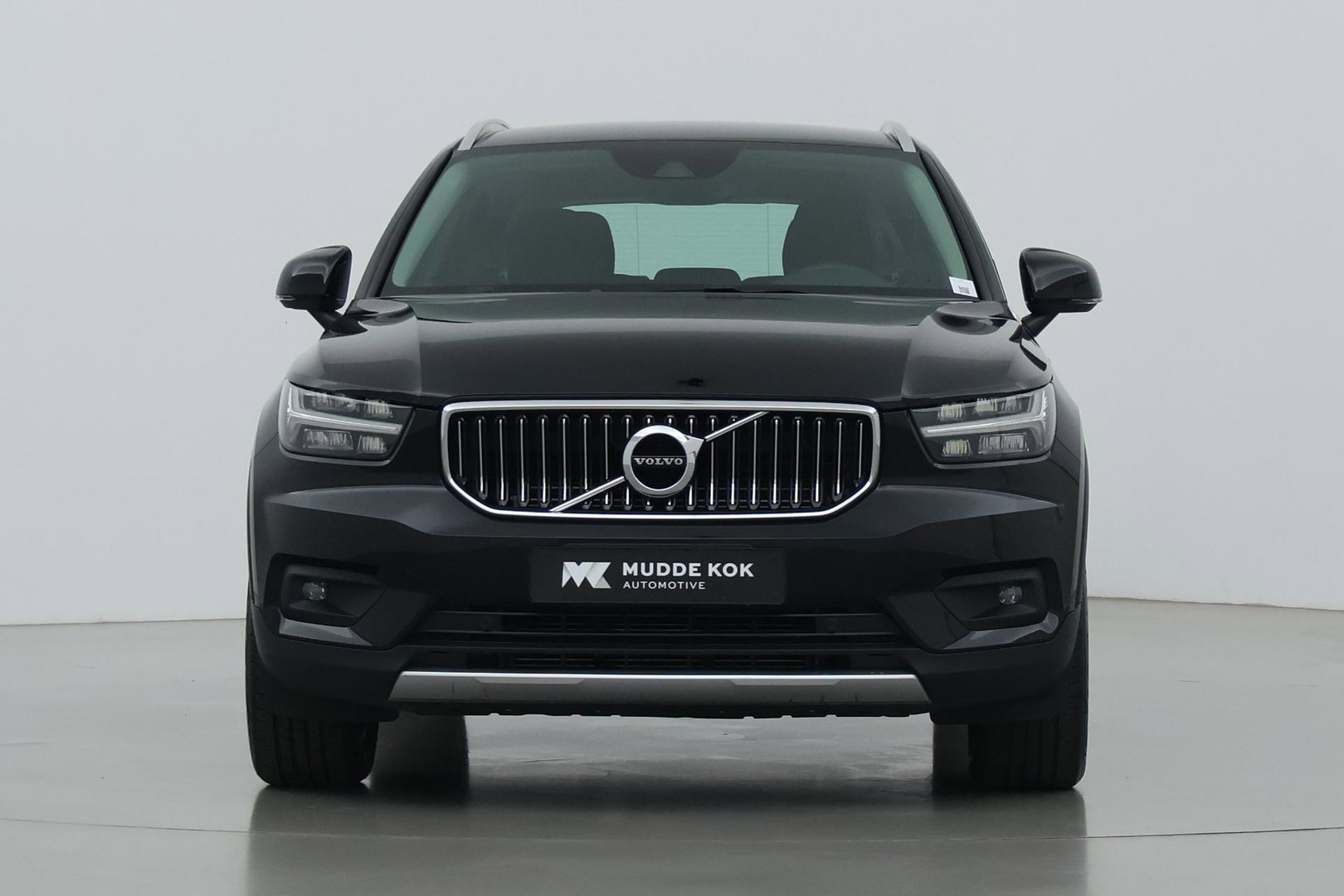 Volvo XC40 1.5 T5 Recharge Inscription | Trekhaak | Keyless Entry | Elektrische Achterklep | CarPlay | Camera | Navigatie | 18 inch
