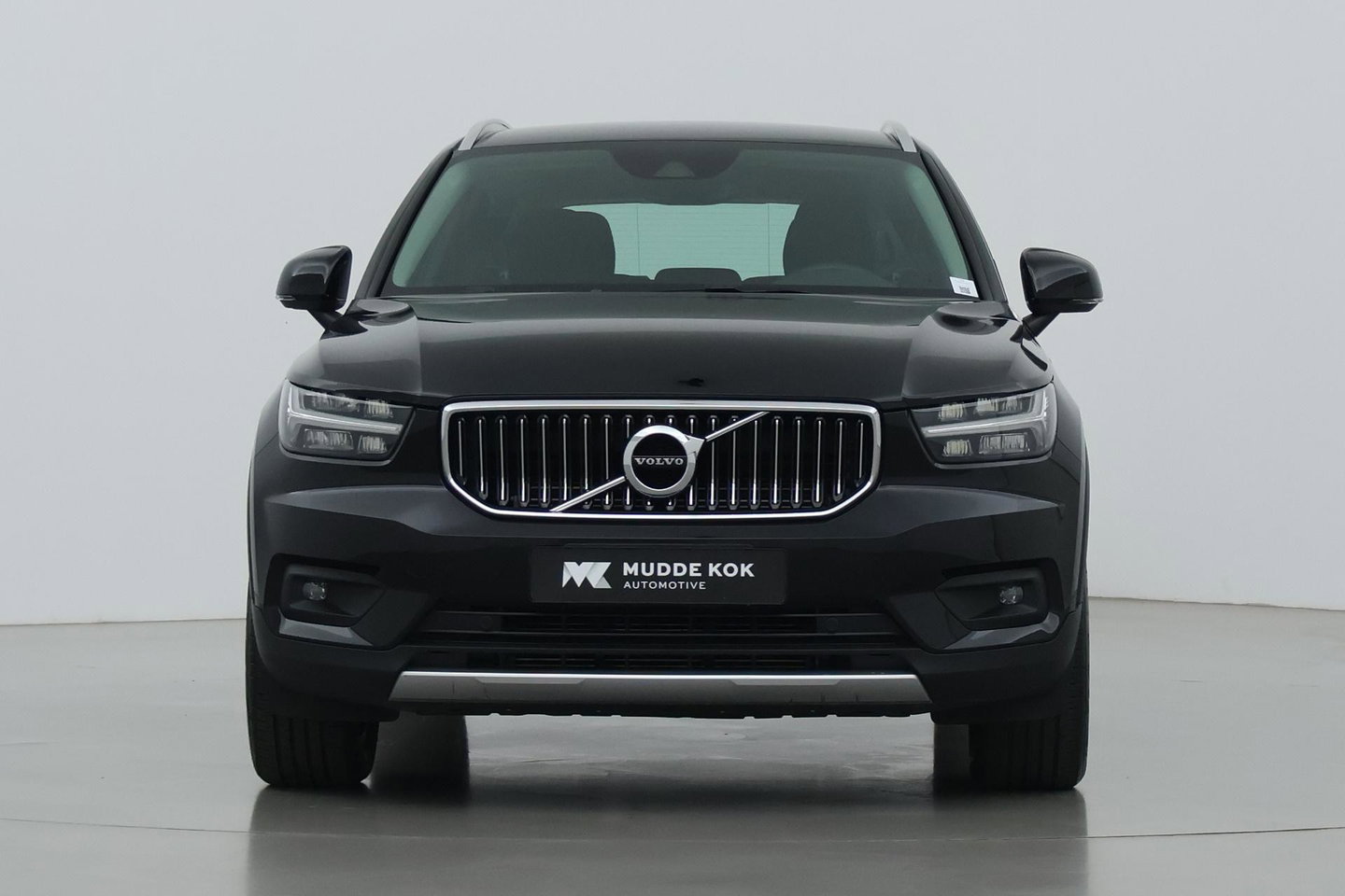 Volvo XC40 1.5 T5 Recharge Inscription | Trekhaak | Keyless Entry | Elektrische Achterklep | CarPlay | Camera | Navigatie | 18 inch