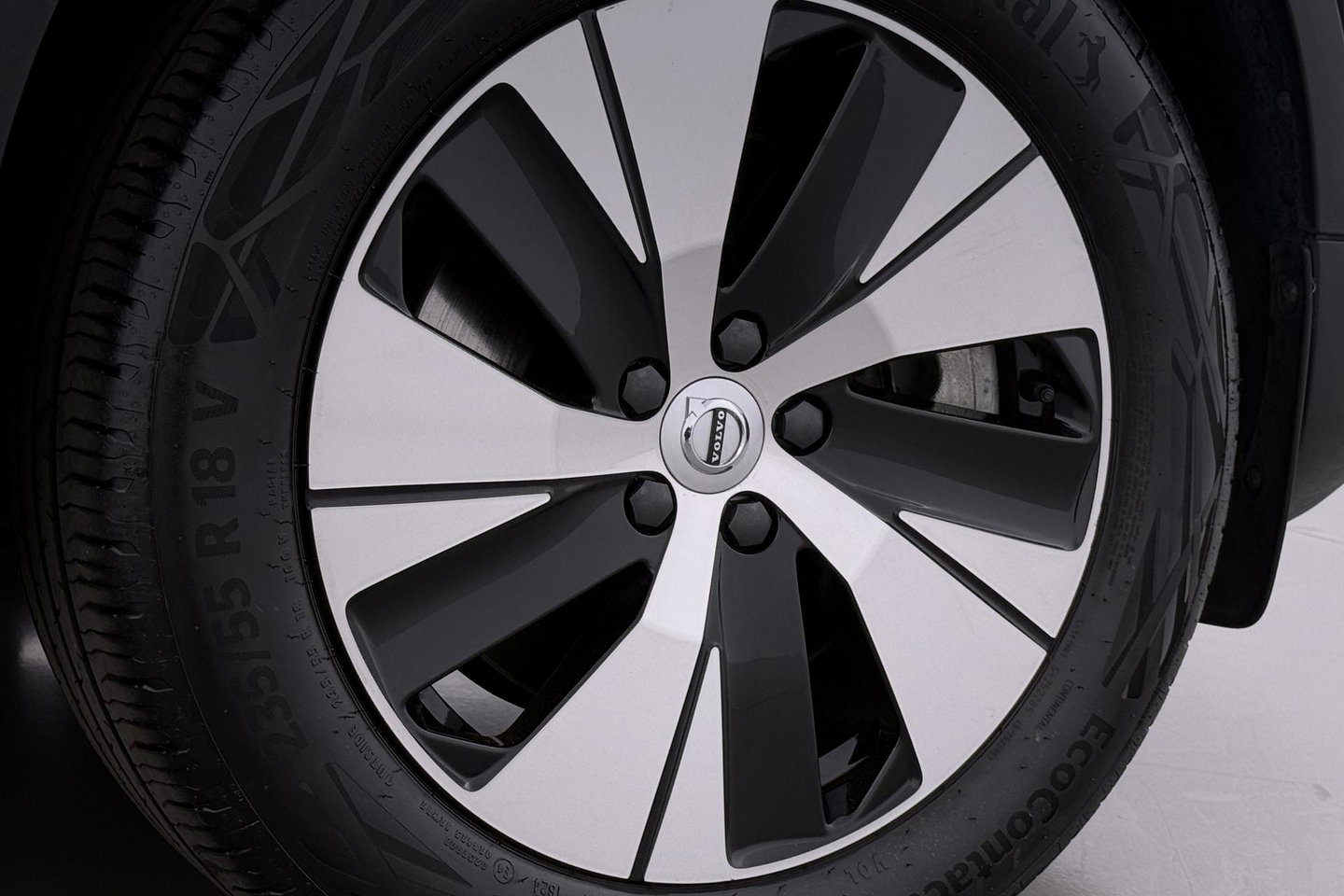 Volvo XC40 1.5 T5 Recharge Inscription | Trekhaak | Keyless Entry | Elektrische Achterklep | CarPlay | Camera | Navigatie | 18 inch