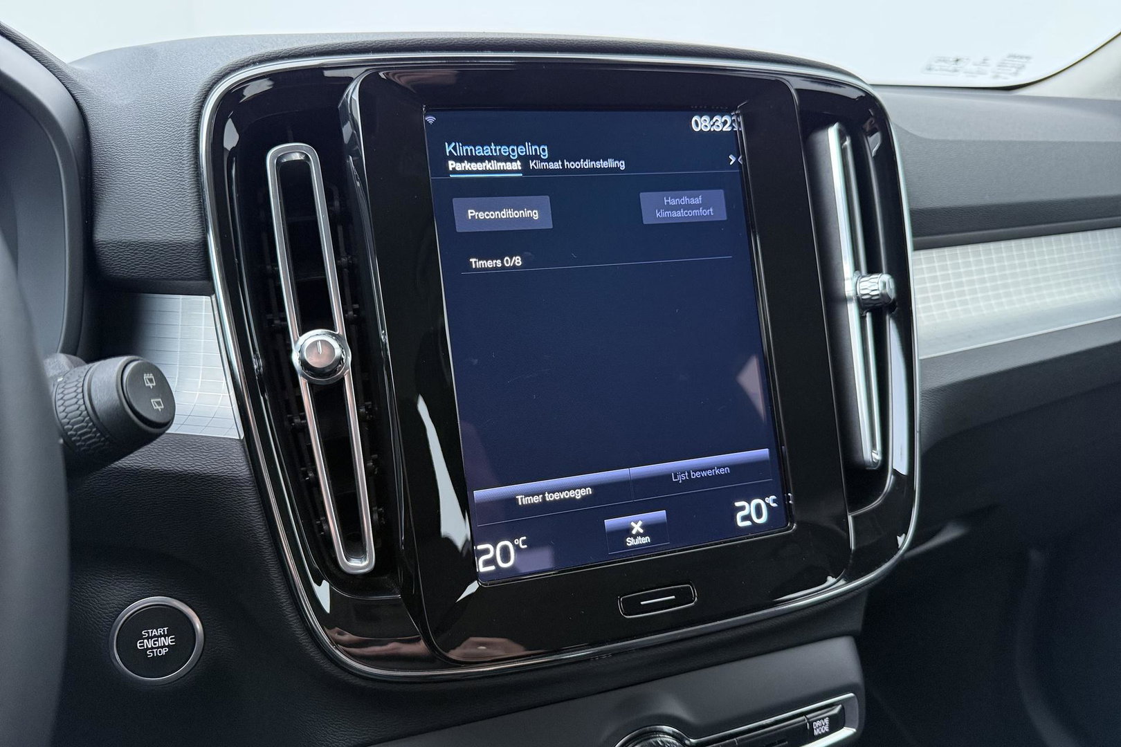 Volvo XC40 1.5 T5 Recharge Inscription | Trekhaak | Keyless Entry | Elektrische Achterklep | CarPlay | Camera | Navigatie | 18 inch