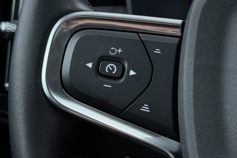 Volvo XC40 1.5 T5 Recharge Inscription | Trekhaak | Keyless Entry | Elektrische Achterklep | CarPlay | Camera | Navigatie | 18 inch