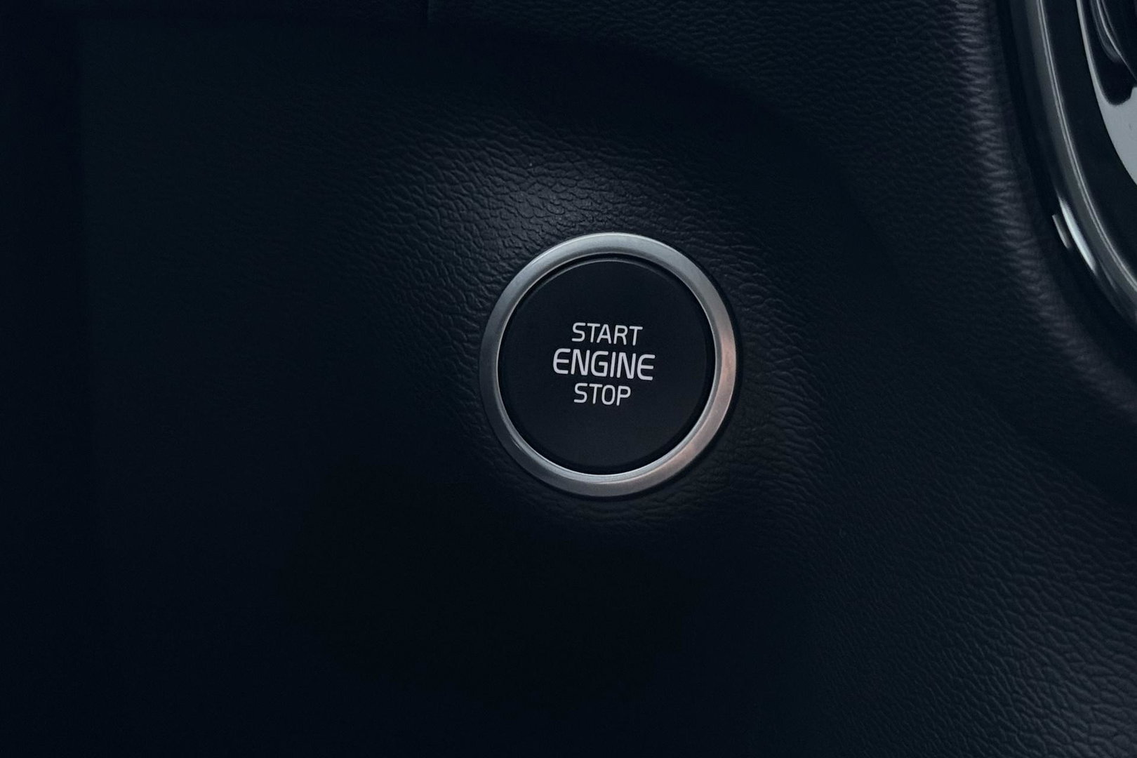 Volvo XC40 1.5 T5 Recharge Inscription | Trekhaak | Keyless Entry | Elektrische Achterklep | CarPlay | Camera | Navigatie | 18 inch