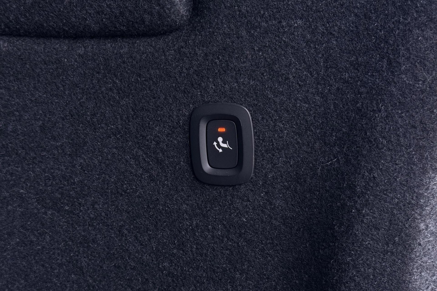 Volvo XC40 1.5 T5 Recharge Inscription | Trekhaak | Keyless Entry | Elektrische Achterklep | CarPlay | Camera | Navigatie | 18 inch