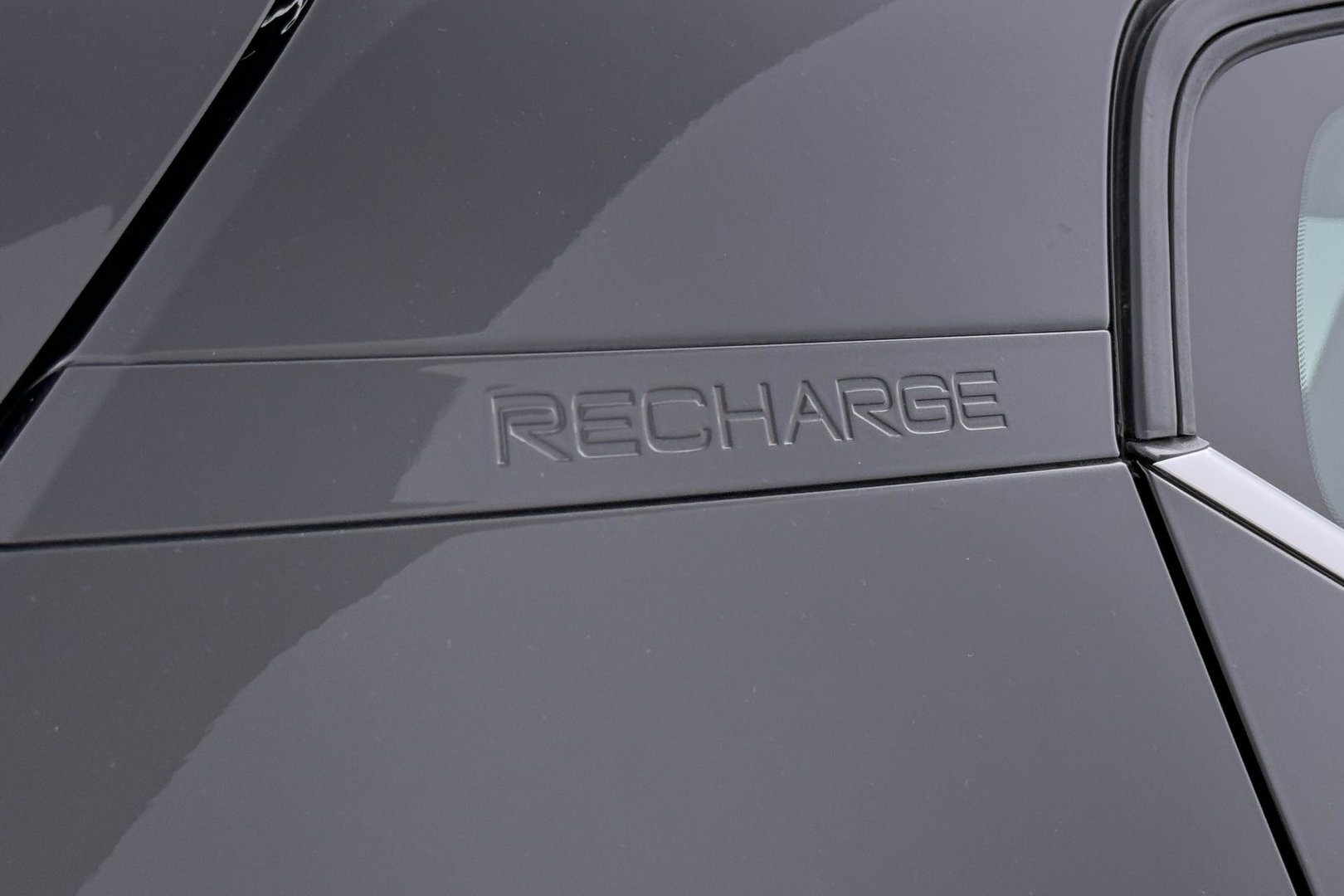 Volvo XC40 1.5 T5 Recharge Inscription | Trekhaak | Keyless Entry | Elektrische Achterklep | CarPlay | Camera | Navigatie | 18 inch