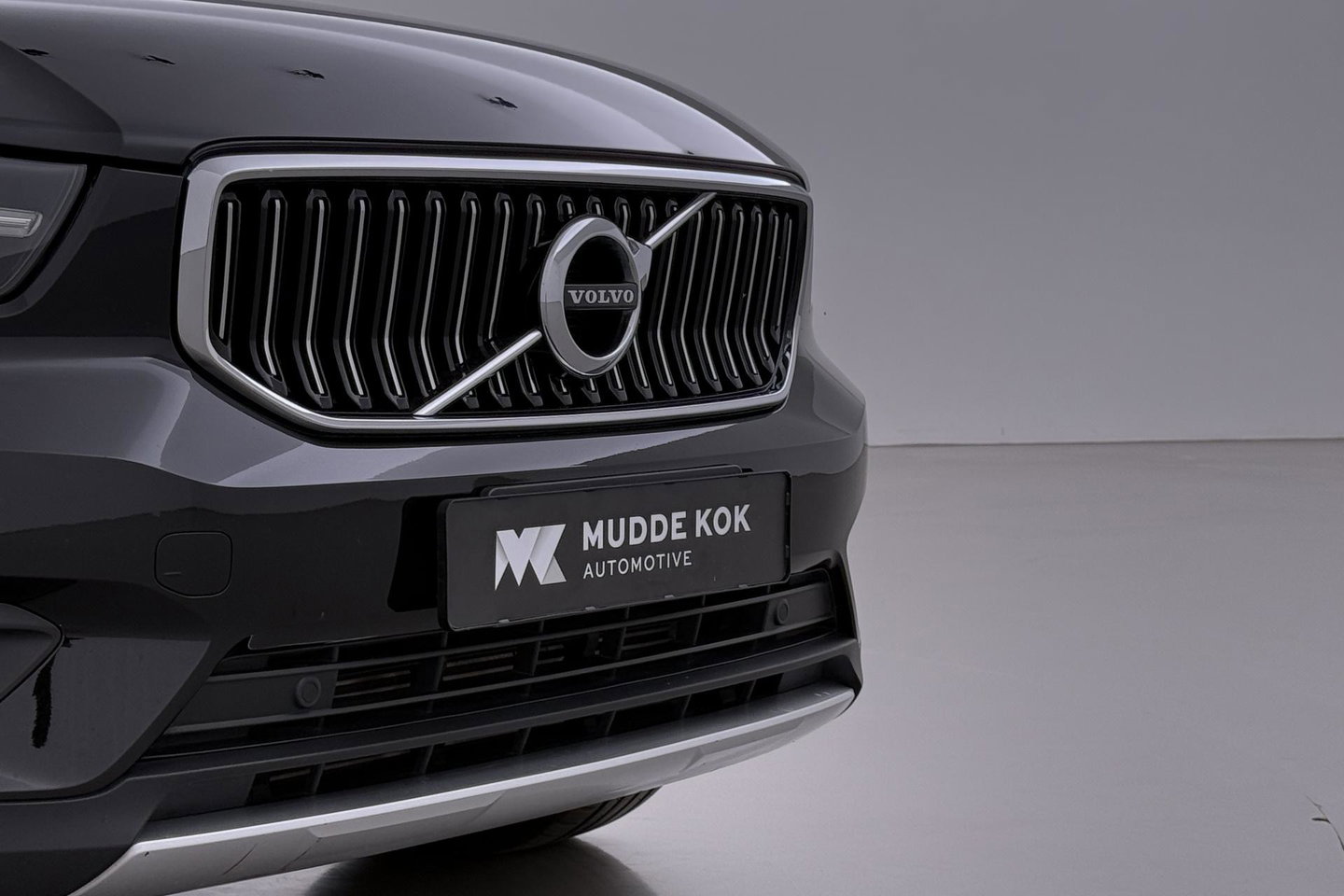 Volvo XC40 1.5 T5 Recharge Inscription | Trekhaak | Keyless Entry | Elektrische Achterklep | CarPlay | Camera | Navigatie | 18 inch